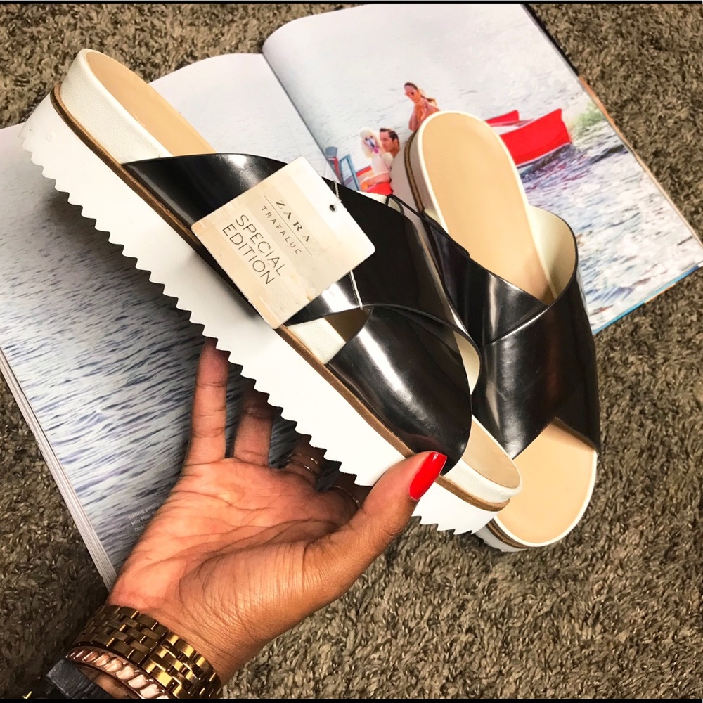 π πSOLD!!!πZara Platinum platform Sandals π - Picture 1 of 3